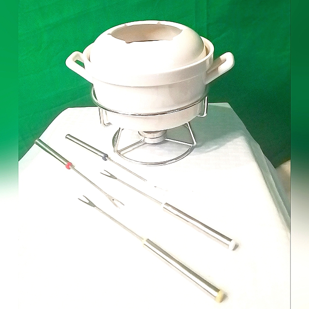 6 Piece Fondue Set, 4 Colored Dipping Forks, Fondue Pot W/ Lid, Stand & T Candle